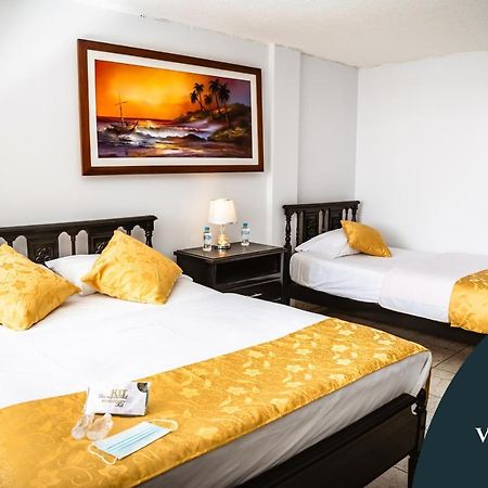 Val Hotel Santamaria Кито Экстерьер фото